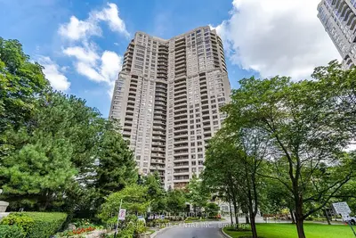 Condo Apartment in Mississauga