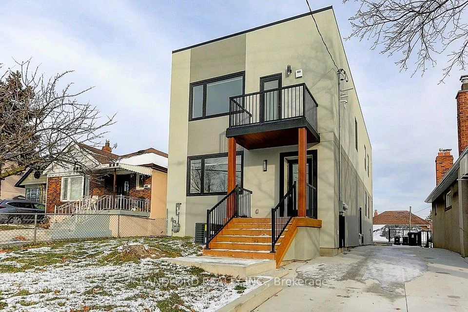 2071 Keele Street Lower, Toronto W04, On M6m 3y8