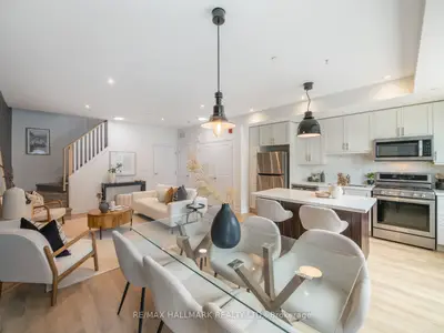 Condo Townhouse in Toronto