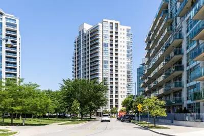 Condo Apartment in Toronto