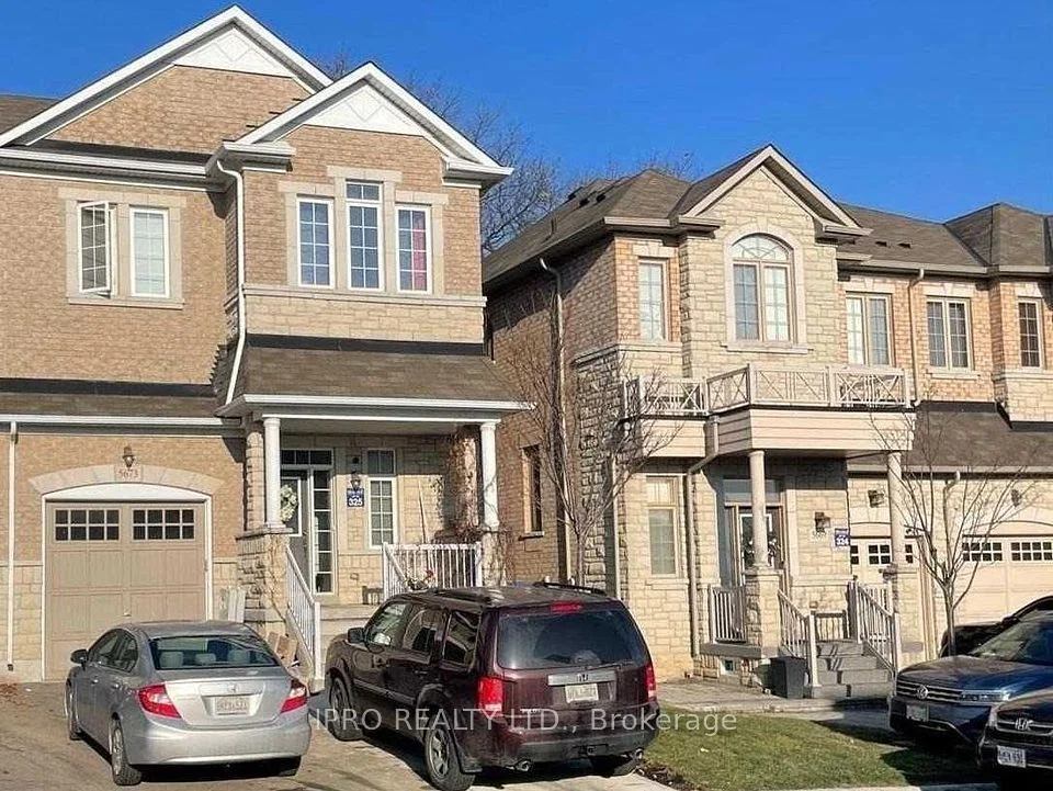 5673 Ethan Drive, Mississauga, ON L5M 0V1