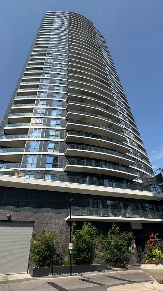 35 Watergarden Drive 511, Mississauga, ON L5R 0E9