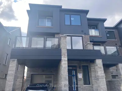 Att/Row/Townhouse in Mississauga