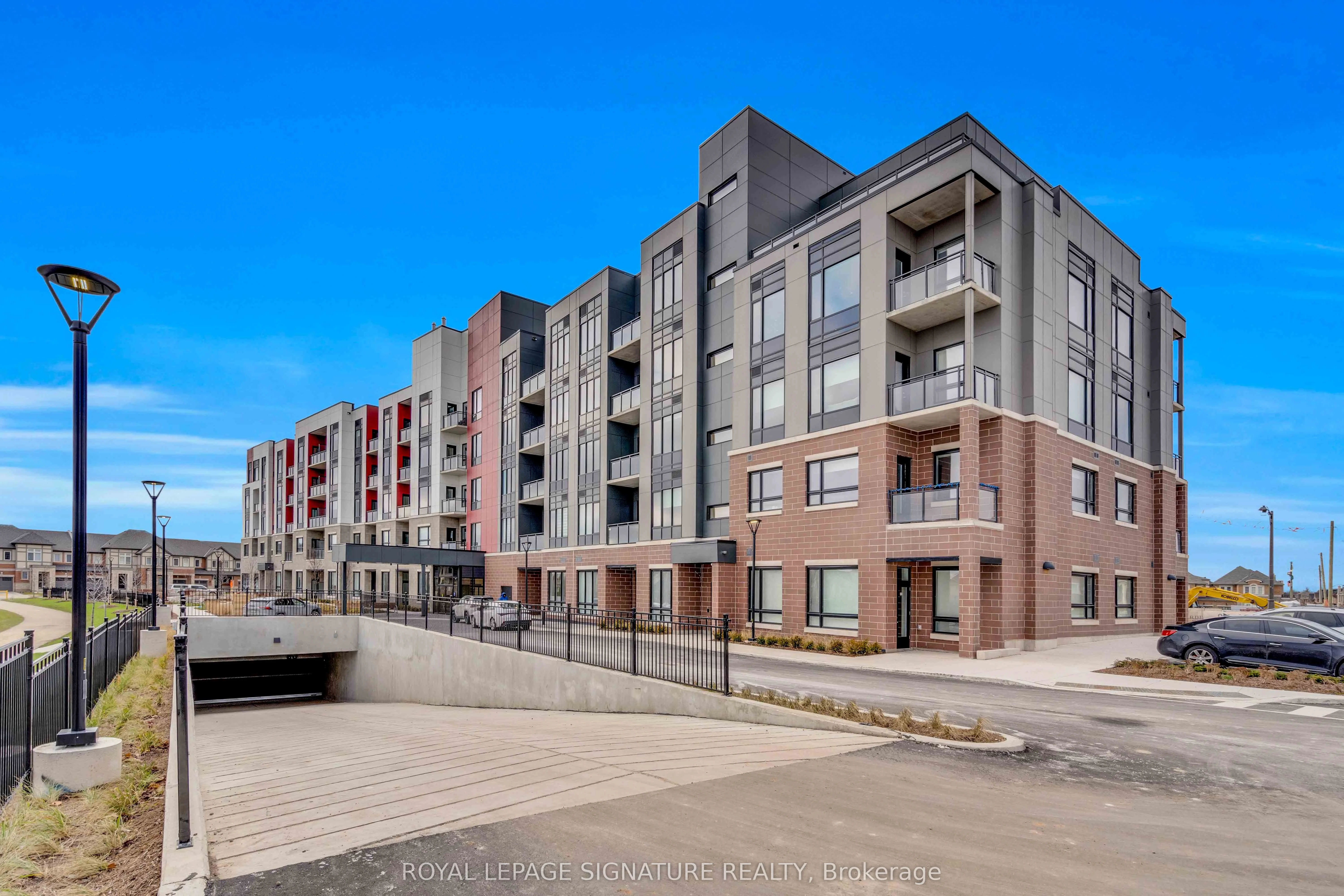 3265 Carding Mill Trail 224, Oakville, ON L6M 0W6