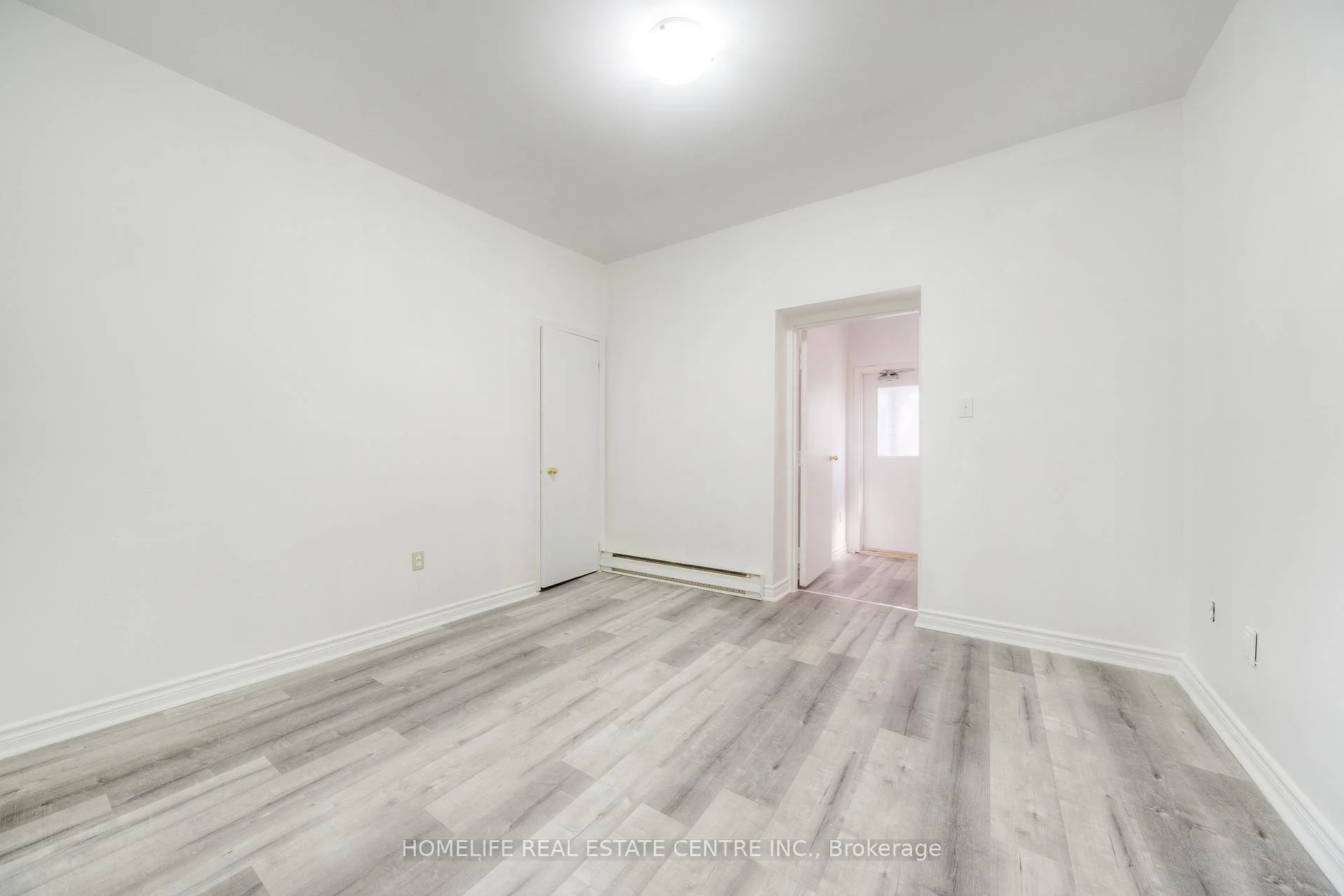 223 Jameson Avenue 301, Toronto W01, ON M6K 2Y7
