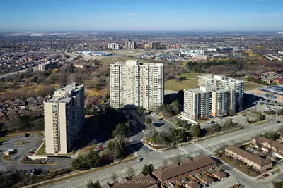 Condo Apartment in Brampton