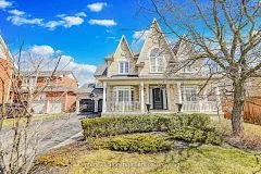 7157 White Pine Court, Mississauga, ON L5W 1W6