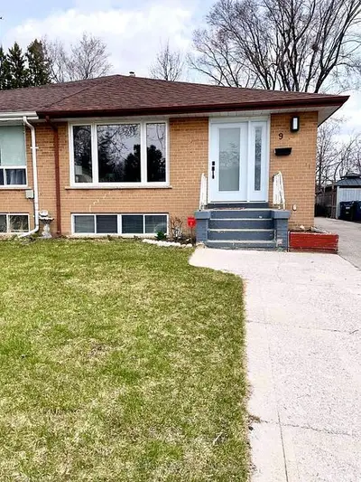 Semi-Detached in Brampton