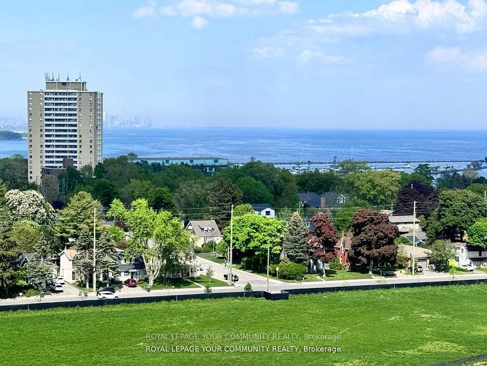 220 Missinnihe Way 1109, Mississauga, ON L5H 0A9