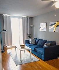 33 Elm Drive 1007, Mississauga, ON L5B 4M2