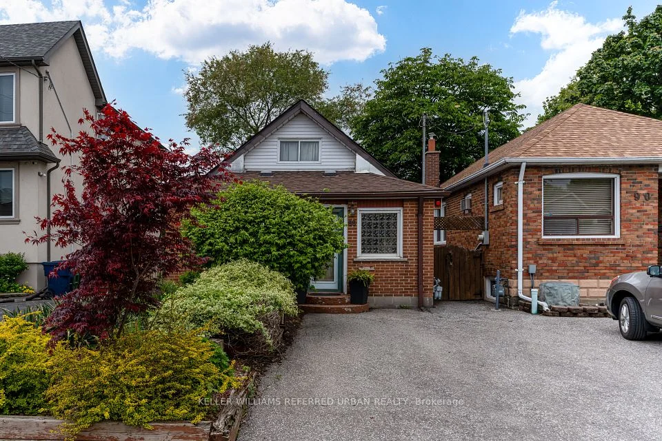 88 Sixteenth Street, Toronto W06, ON M8V 3K1