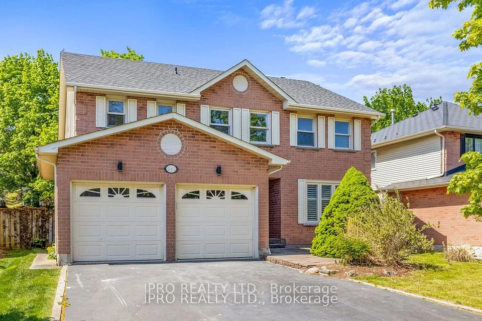 2062 Trillium Court, Burlington, ON L7M 2S6