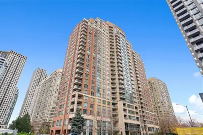 Condo Apartment in Mississauga