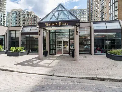 Condo Apartment in Mississauga