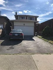 9 Sonoma Way Main & 2nd Floor, Toronto W10, ON M9V 4Y6