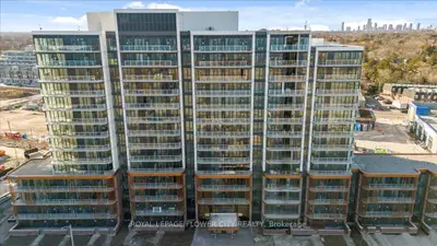 Condo Apartment in Mississauga