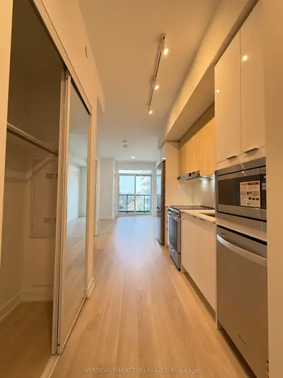 Condo Apartment in Mississauga
