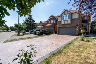 Detached in Mississauga