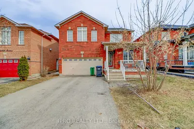 Detached in Brampton