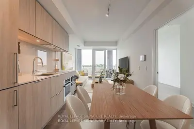 Condo Apartment in Mississauga