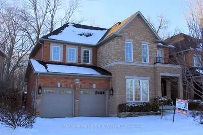 Detached in Oakville