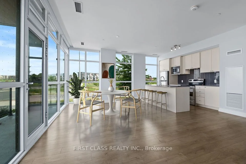 60 George Butchart Drive 107, Toronto W05, On M3k 1y2