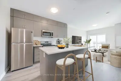 Condo Apartment in Oakville