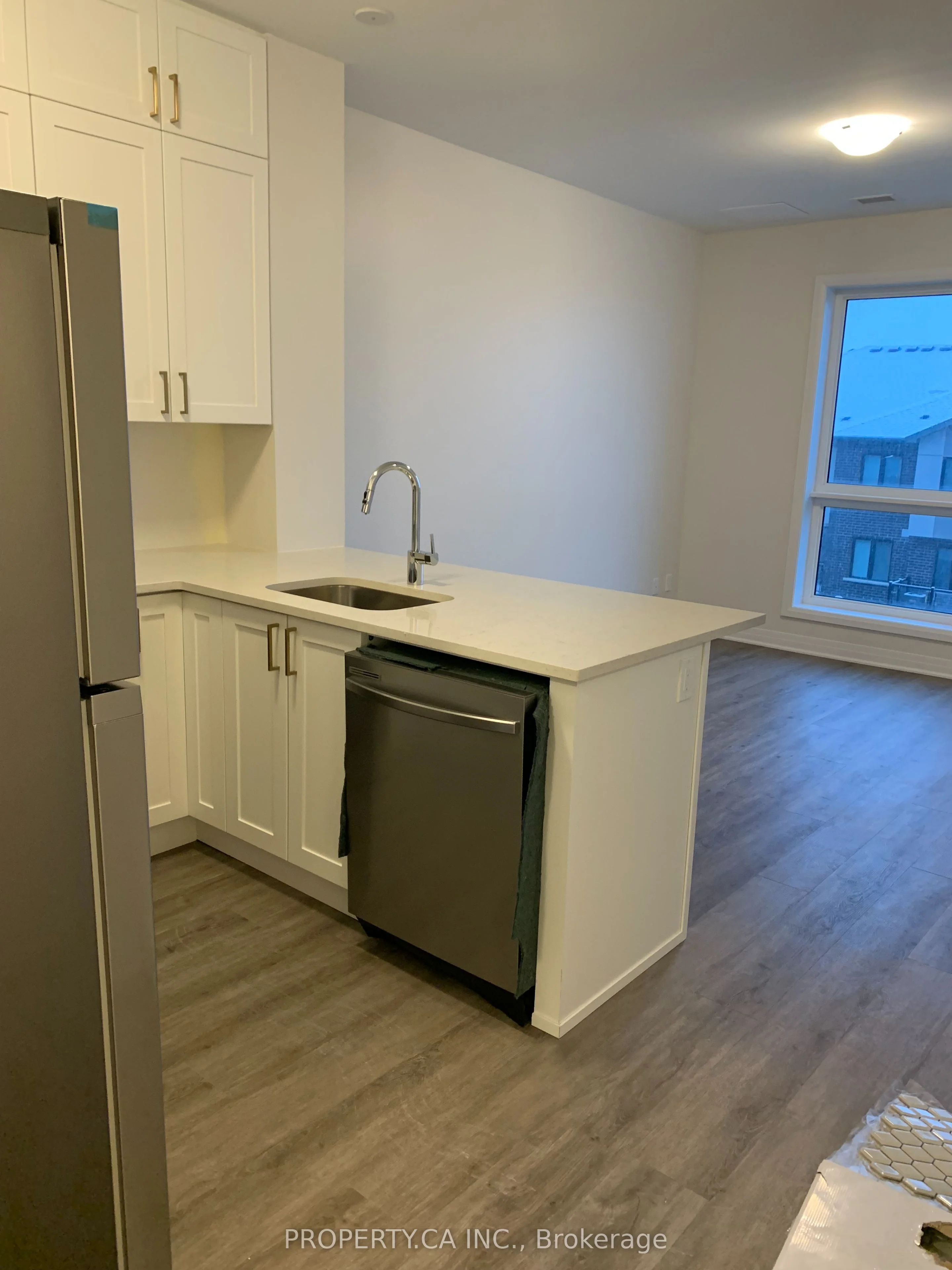 128 Grovewood Common 529, Oakville, On L6h 0x3