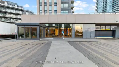 Condo Apartment in Toronto