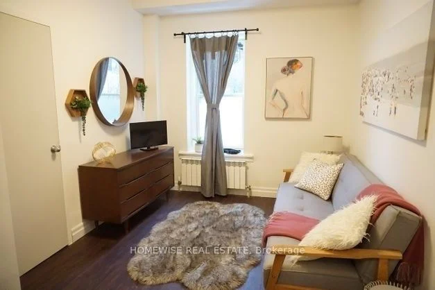 1 Triller Avenue 103, Toronto W01, ON M6K 3B7
