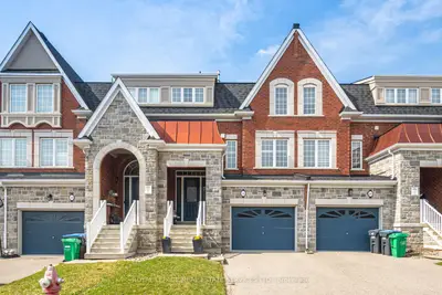 Att/Row/Townhouse in Caledon