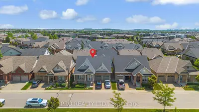 Detached Condo in Brampton