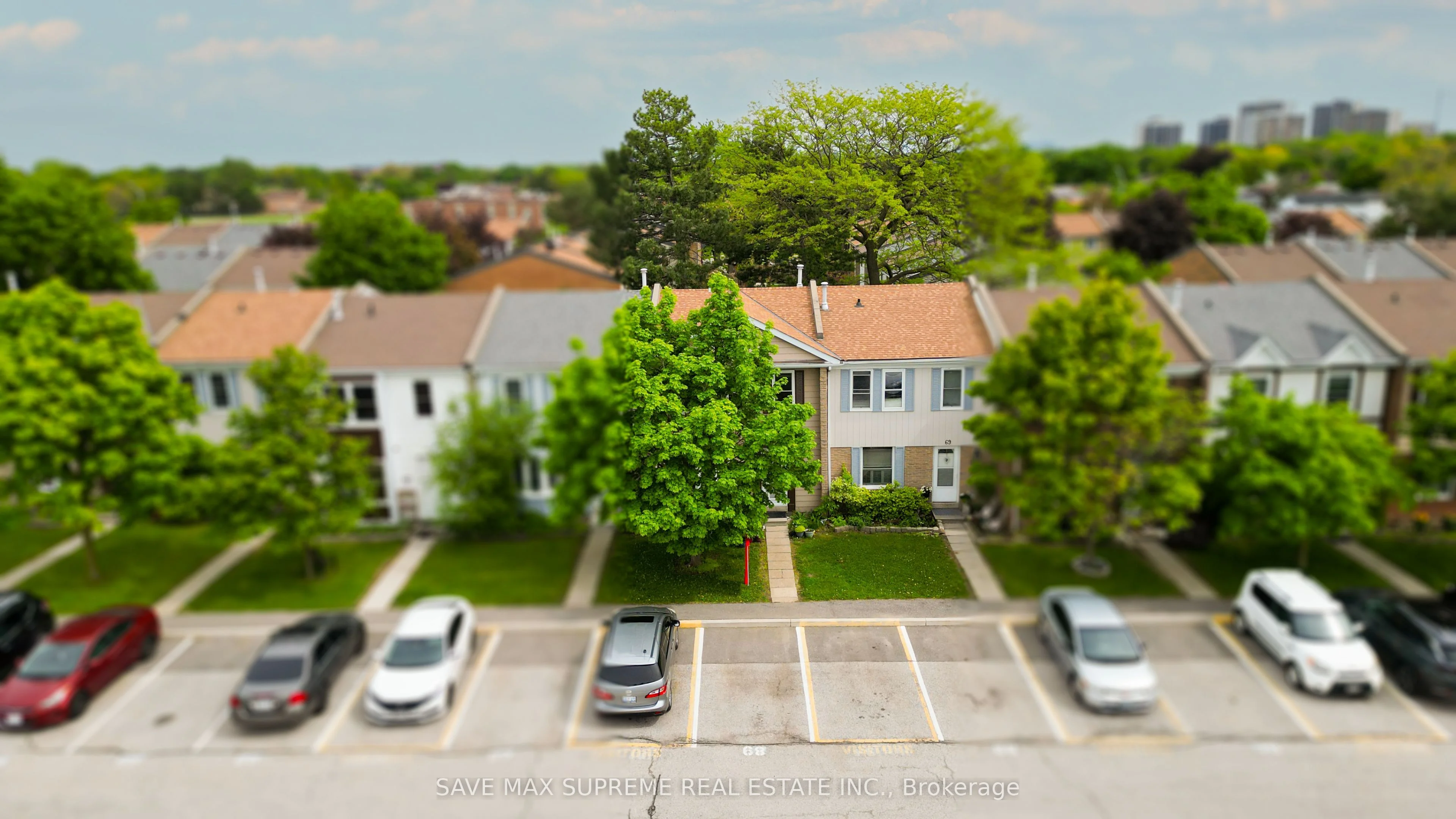 Condo Townhouse in Brampton