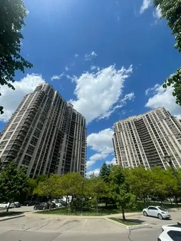 Co-op Apartment in Toronto