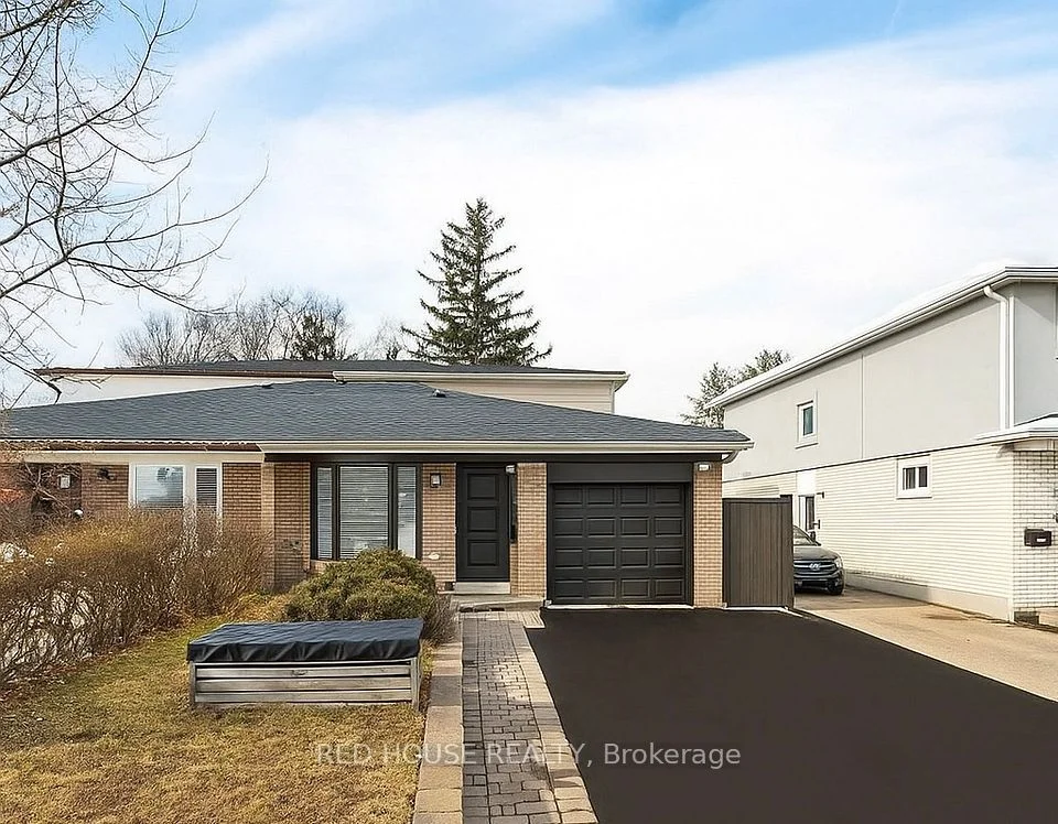 2244 Delkus Crescent Basement, Mississauga, ON L5A 1K7