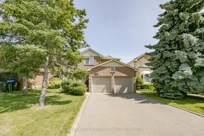 Detached in Brampton