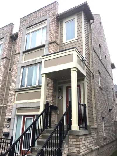 Condo Apartment in Brampton