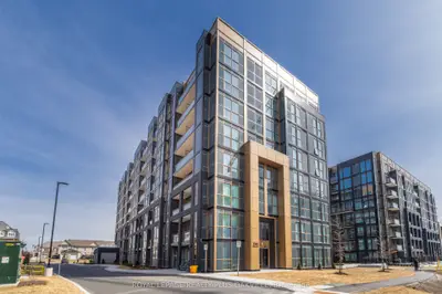Condo Apartment in Oakville