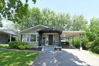 Detached in Burlington