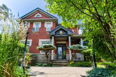 Detached in Mississauga