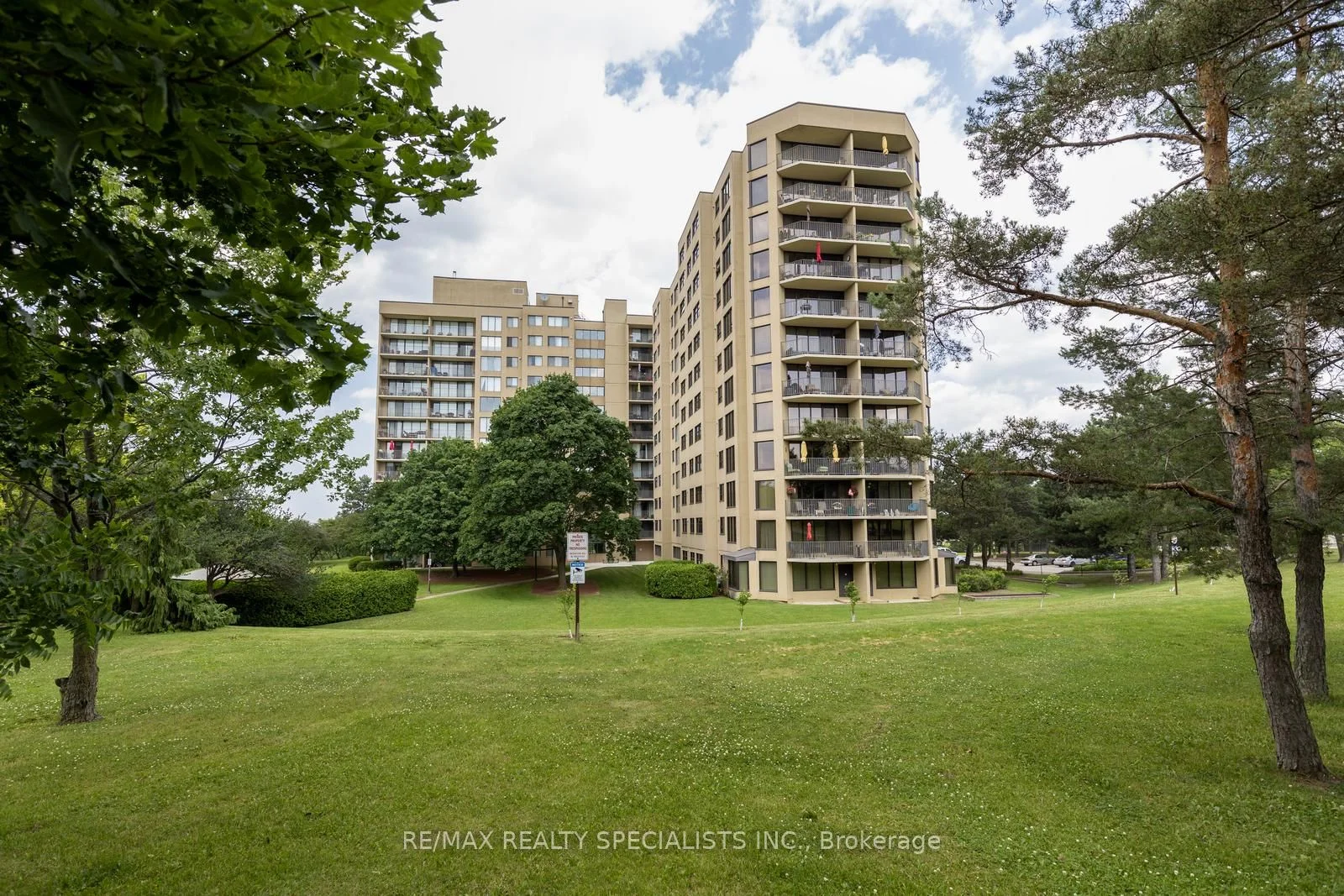 6500 Montevideo Road 201, Mississauga, ON L5N 3T6