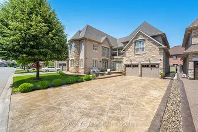 Detached in Brampton