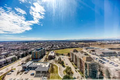 Condo Apartment in Mississauga