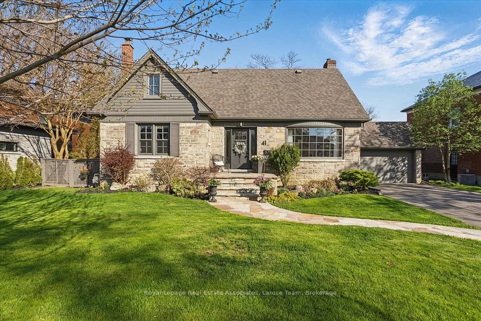 41 Wanita Road, Mississauga, ON L5G 1B3