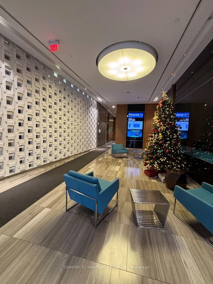 36 Park Lawn Road 3907, Toronto W06, ON M8V 0E5