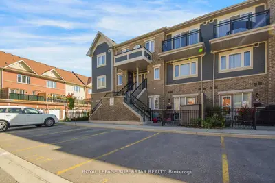 Condo Townhouse in Brampton