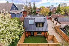 133 Grenadier Road Lane, Toronto W01, ON M6R 1R5