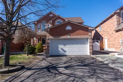Detached in Brampton