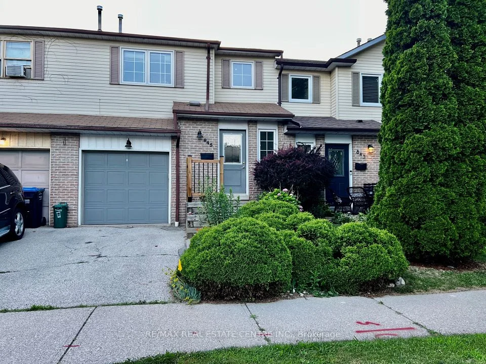 845 Sweetwater Crescent, Mississauga, ON L5H 4A7