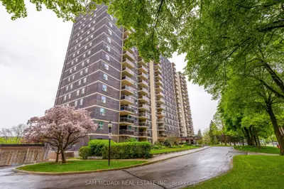 Condo Apartment in Mississauga